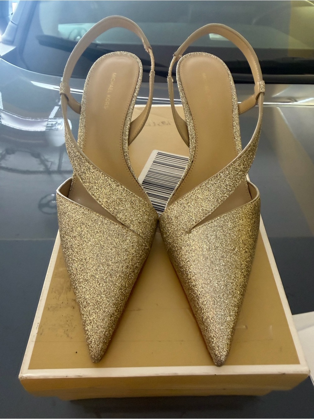 “Pre-Loved” Michael Kors JAIDA Gold Glitter Pointed Pumps size6.5 firm on price